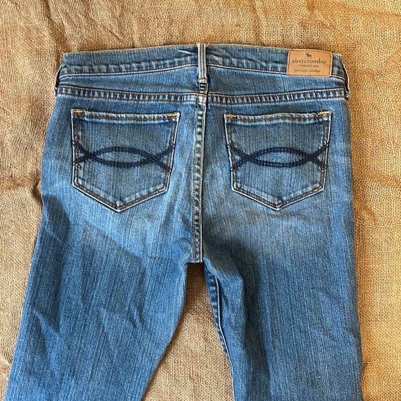 Jeans - Picture 4 of 5